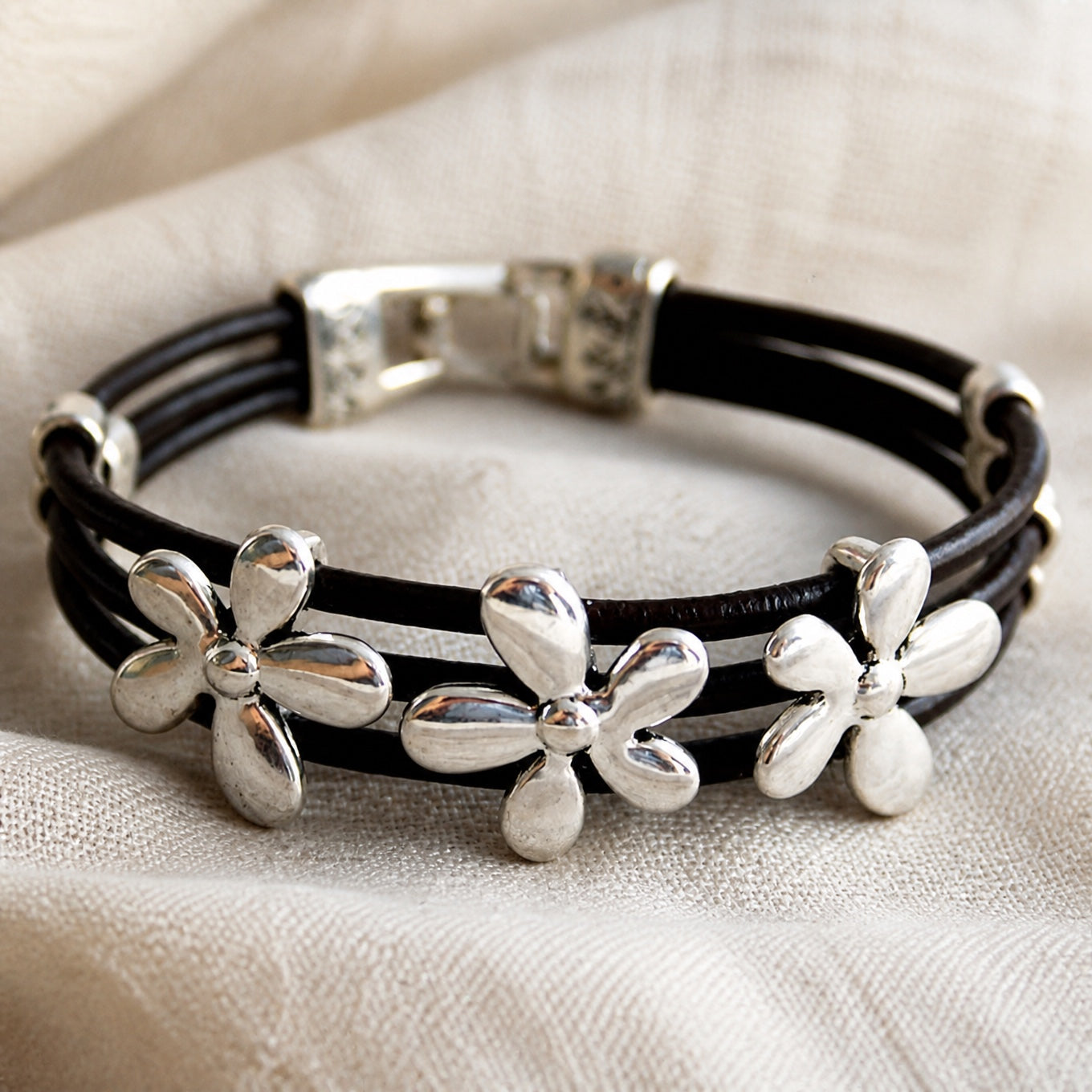 Chic Bohemian Armbånd med Blomster