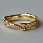 Hamret guldring i vintagestil