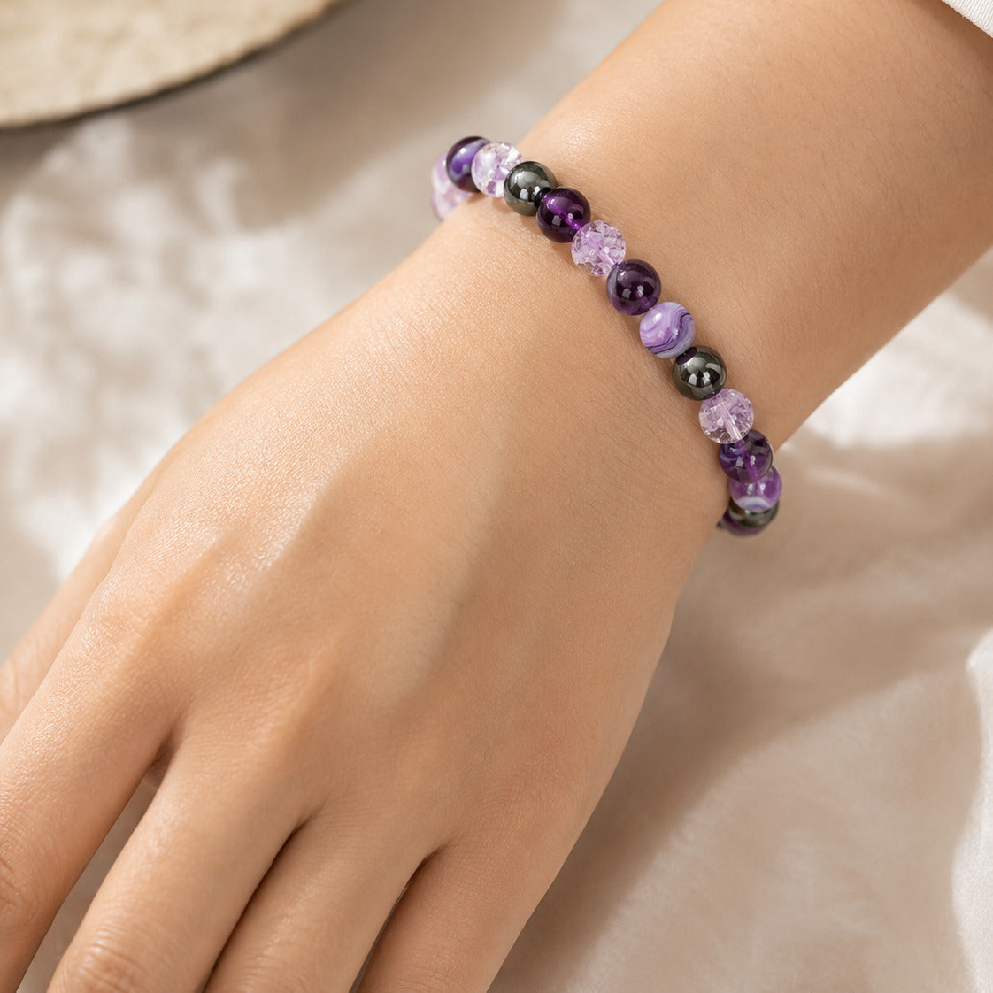 Armbånd med ametyst, agat og vedhæng