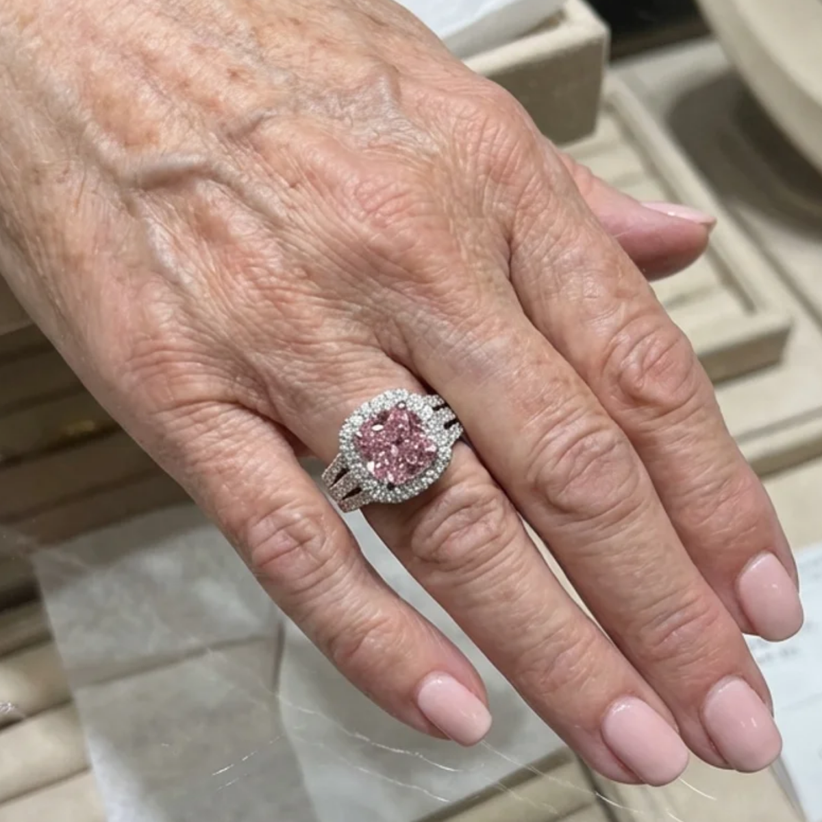 Blush Empress Halo ring | Hvidguld