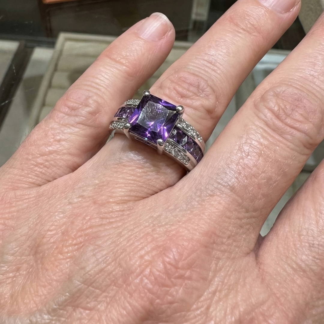 Kassira Lilacmont ring | Hvidguld