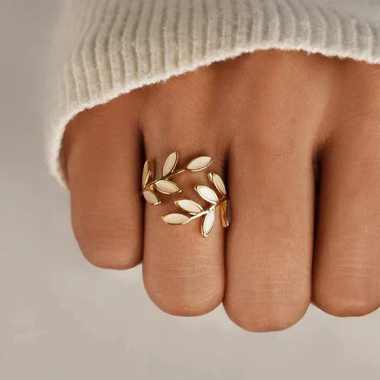 Brystkræftbevidsthed – Justerbar ring med hvid opal og bladdesign | 1+1 gratis i dag