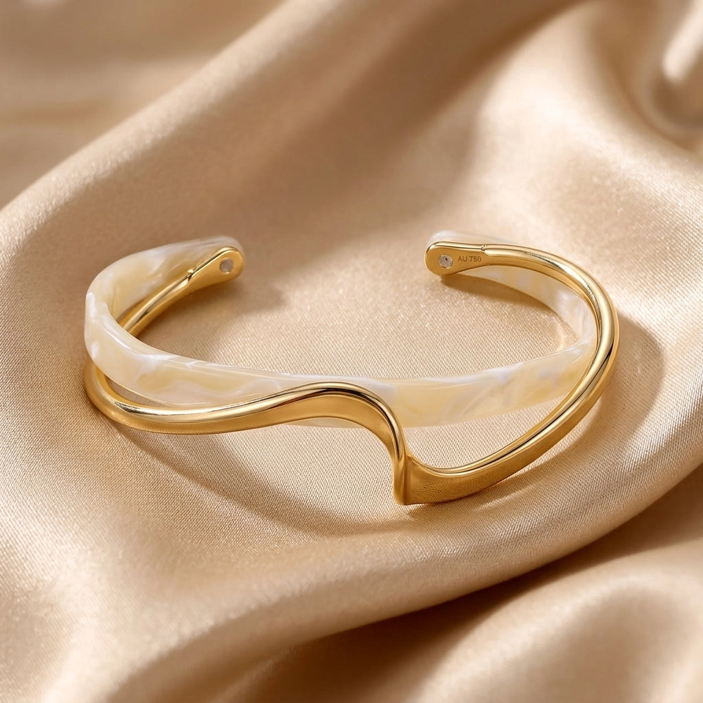 Soft Glow Opal Guld Armbånd