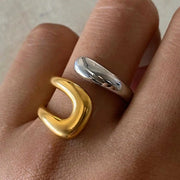 Tidløs guldfarvet åben ring