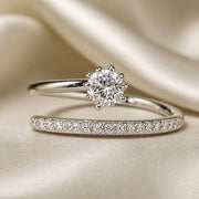 Glow-ring i hvidguld med zirkonia